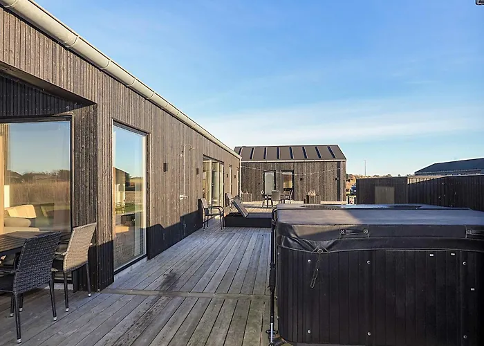 5 Star In Lokken